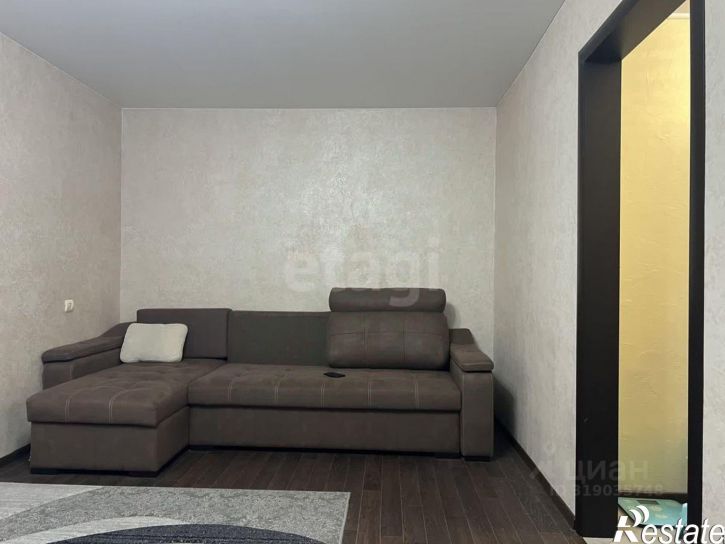 3-комн квартира проспект Строителей, 2,  д. 2