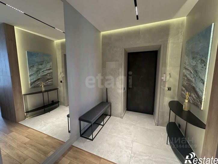 3-комн квартира улица Кутякова, 27,  д. 27