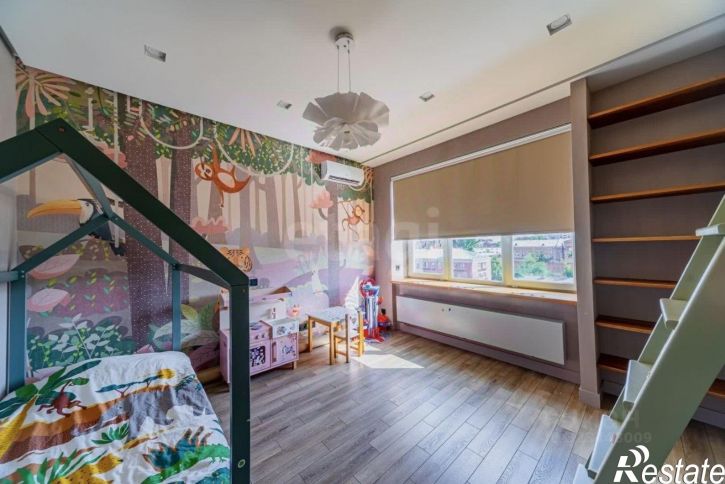 3-комн квартира улица Кутякова, 27,  д. 27