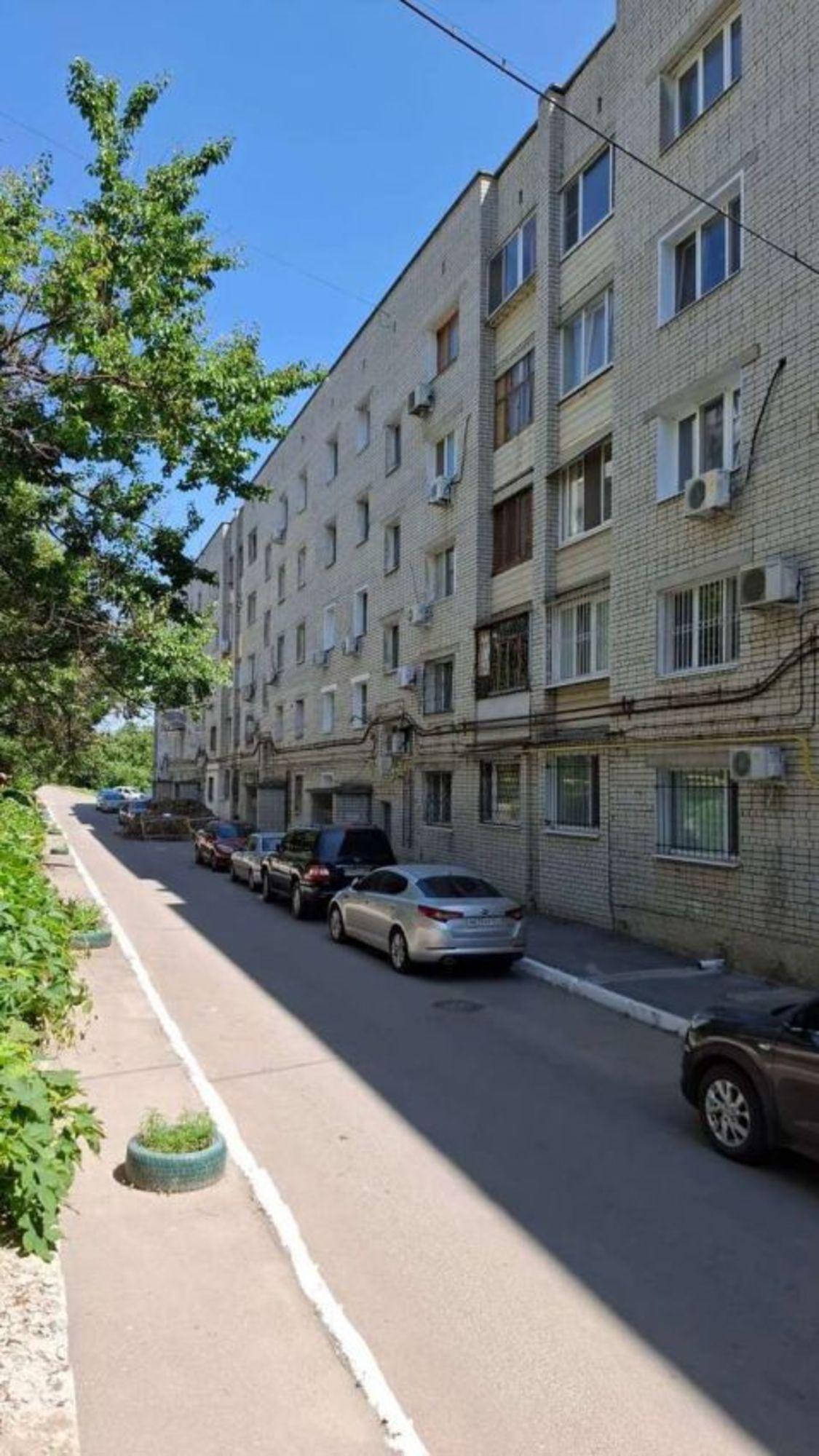 Купить квартиру за 5 350 000 рублей на Большая Затонская улица, 27