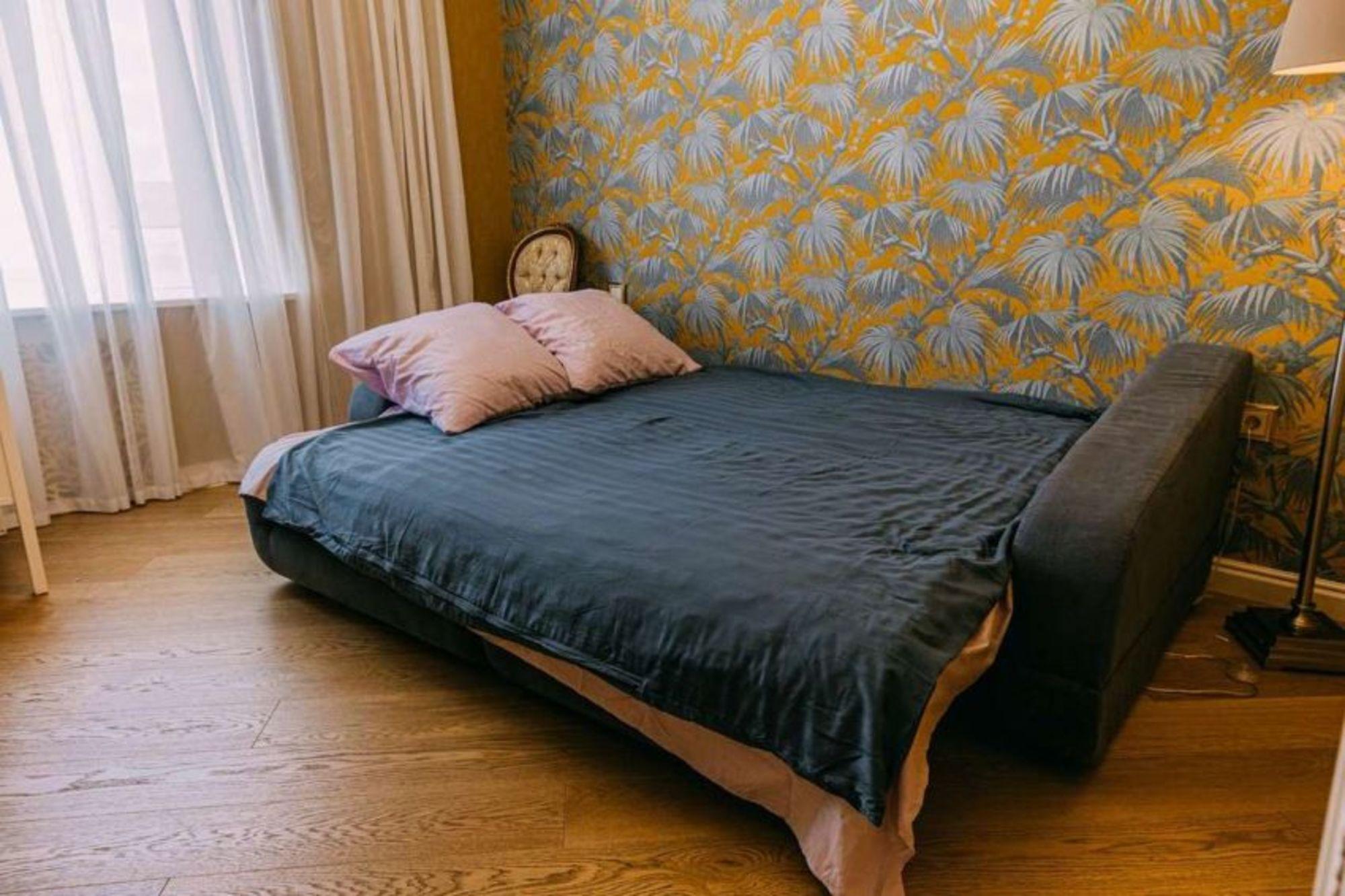 Купить квартиру за 35 000 000 рублей на Славянская пл, 2