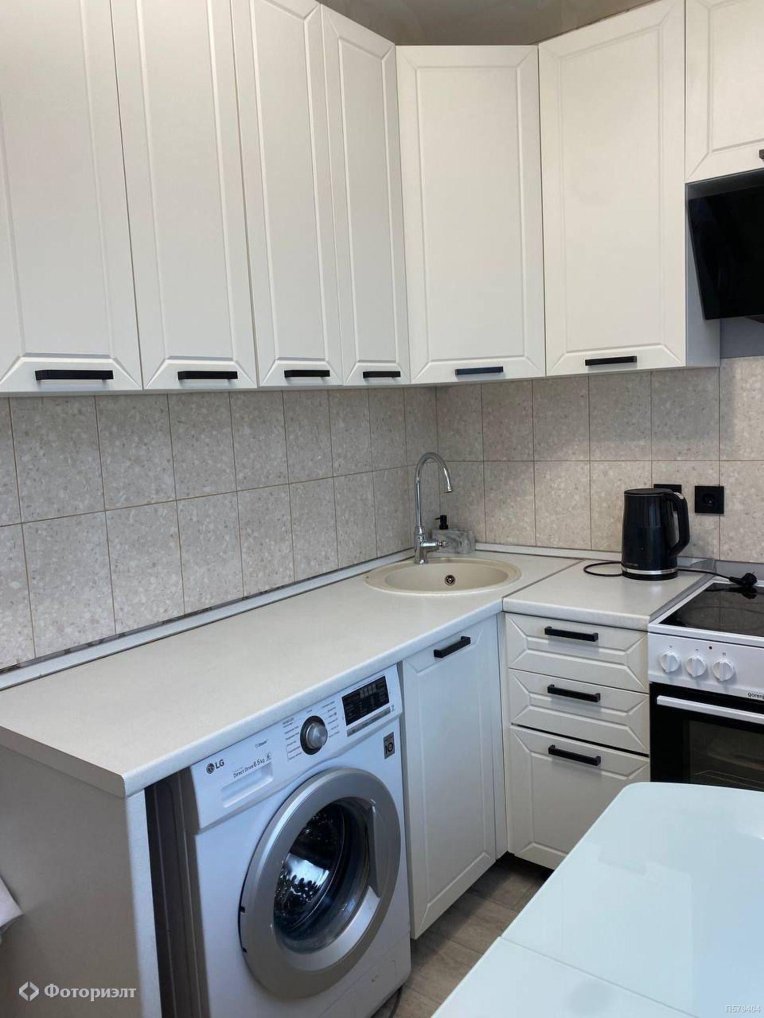 Купить квартиру за 5 249 000 рублей на Карьерная ул, 2