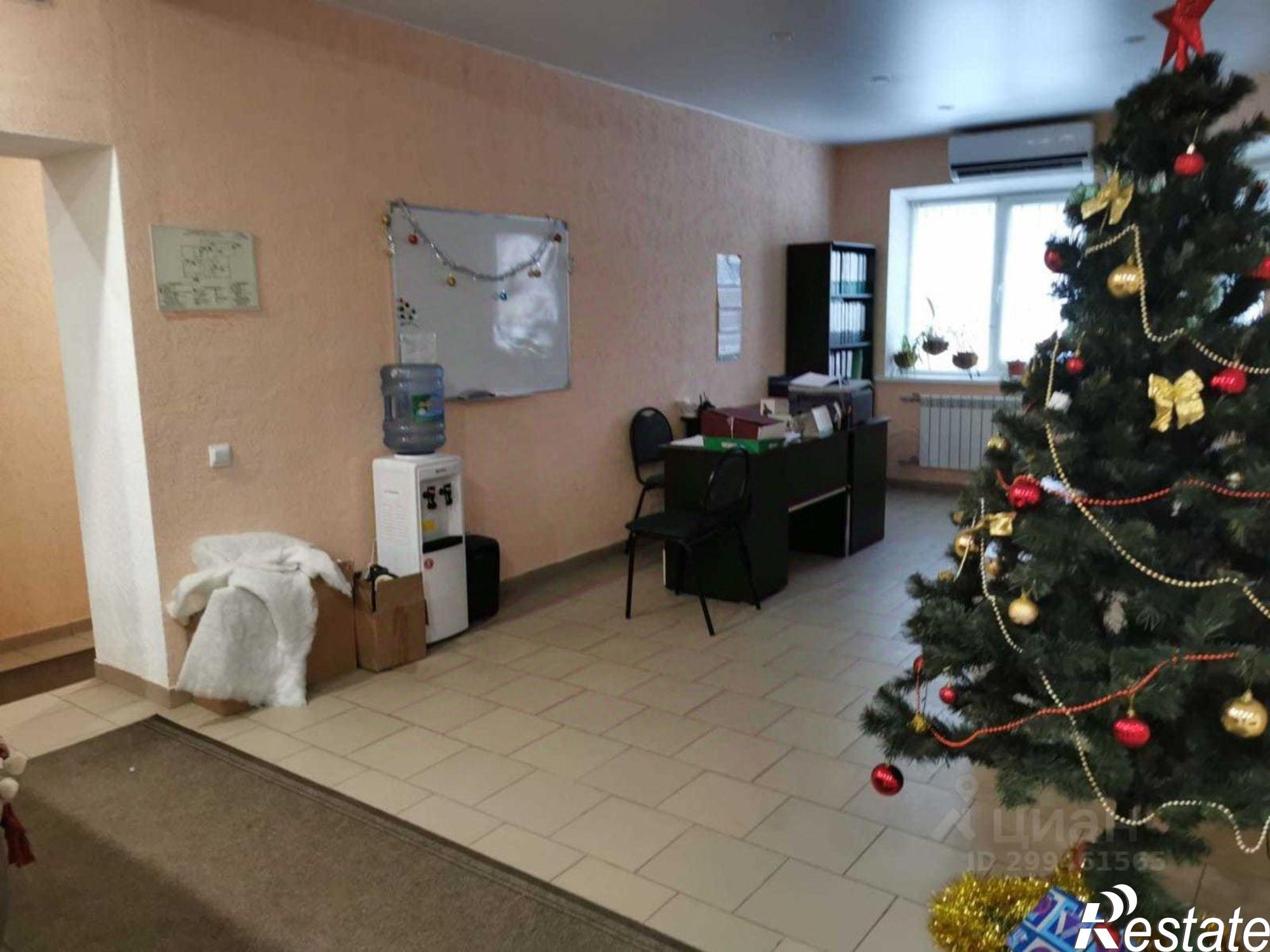 Купить торговое помещение за 33 000 200 рублей на улица Ароновой, 6