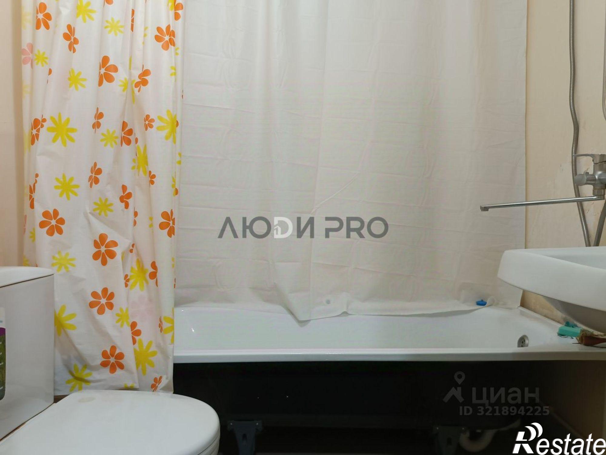 Купить квартиру за 2 800 000 рублей на улица имени Академика Семёнова Н. Н., 13