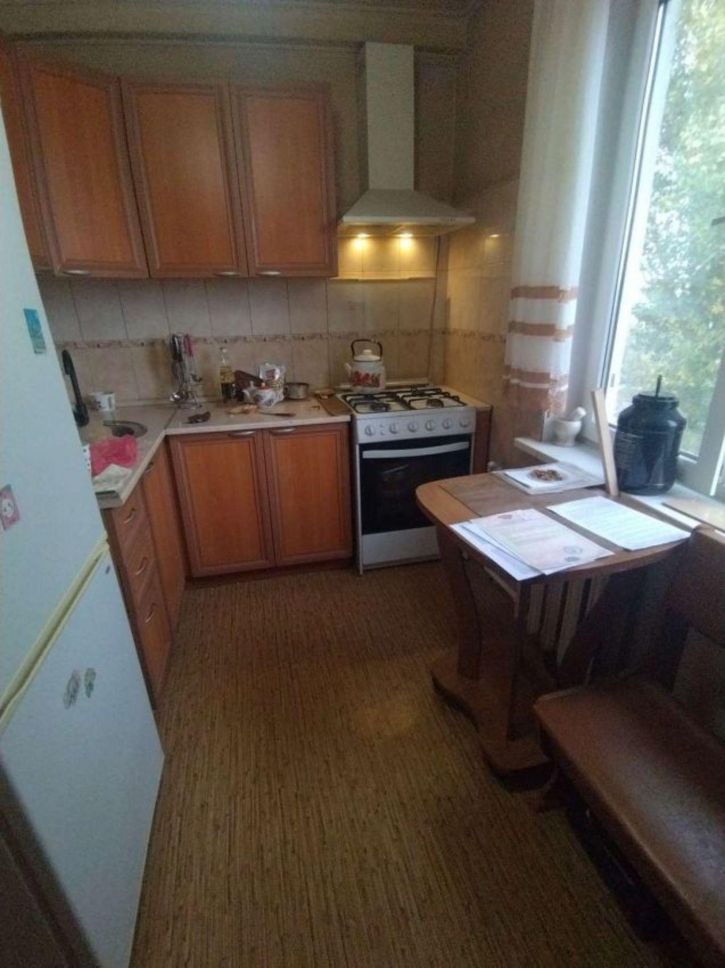 3-комн квартира Строителей проспект, 56