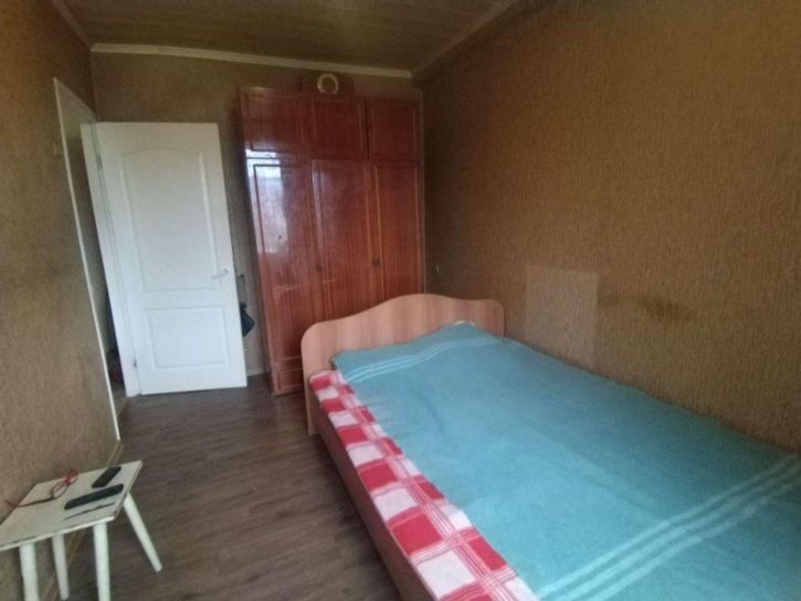 3-комн квартира Строителей проспект, 56