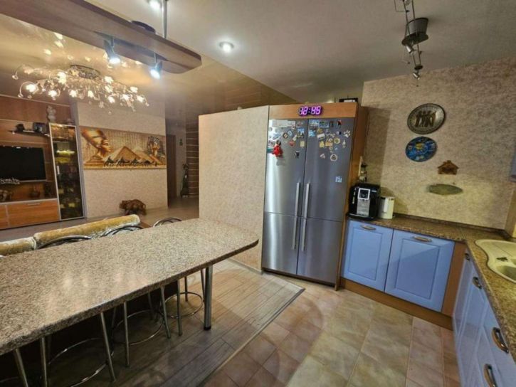 3-комн квартира Усть-Курдюмская улица, 7а