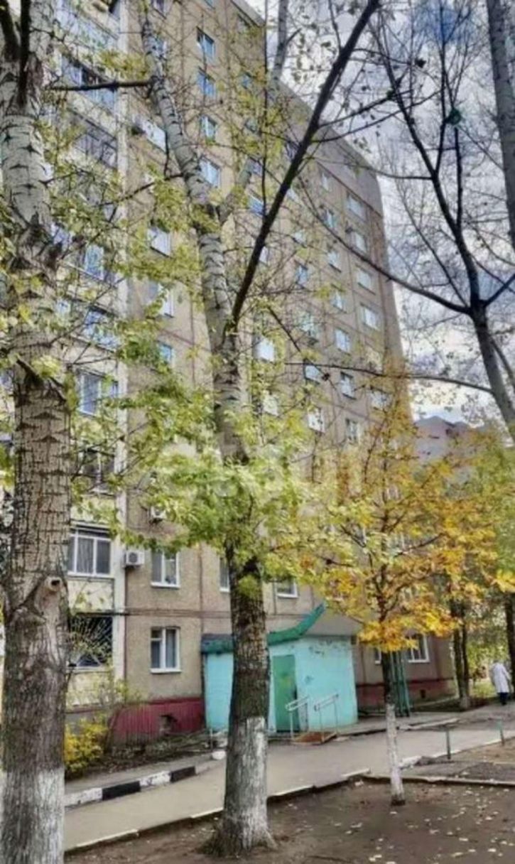 3-комн квартира Днепропетровская улица, 4