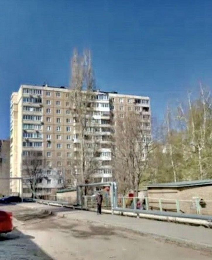 3-комн квартира Днепропетровская улица, 4