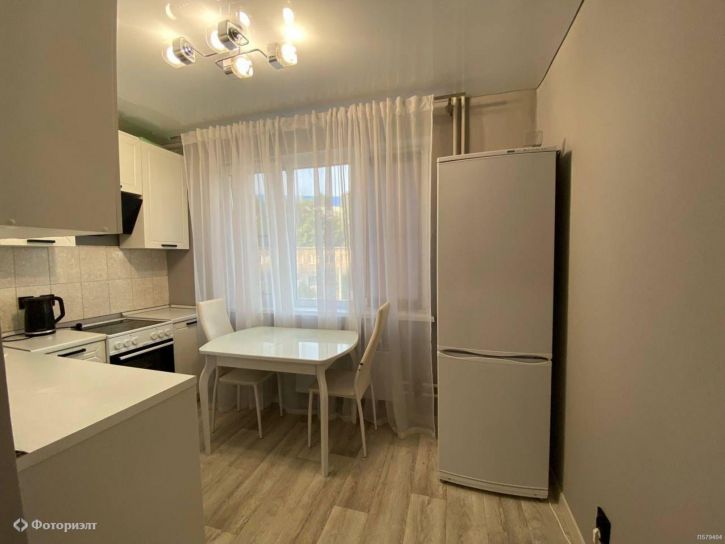 2-комн квартира Карьерная ул, 2