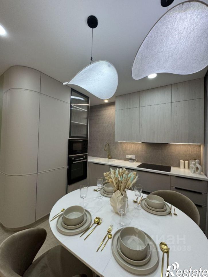 2-комн квартира Саратов, улица имени И.В. Мичурина, 98/102