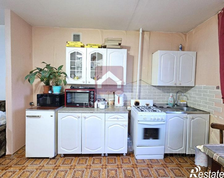 2-комн квартира улица Тархова, 27Б,  д. 27Б