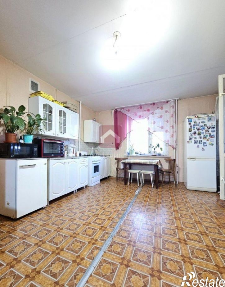 2-комн квартира улица Тархова, 27Б,  д. 27Б