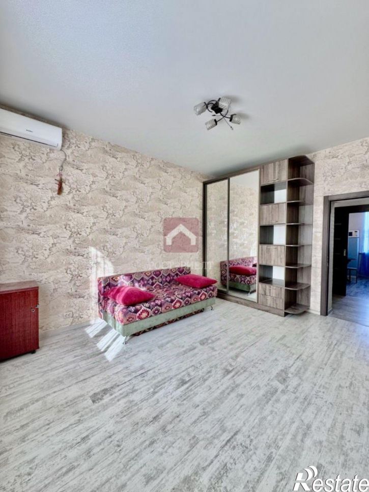 3-комн квартира Саратов г., Ленинский