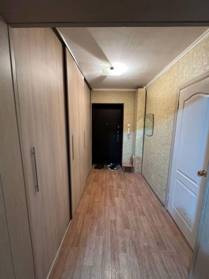 3-комн квартира Батавина ул, 9А