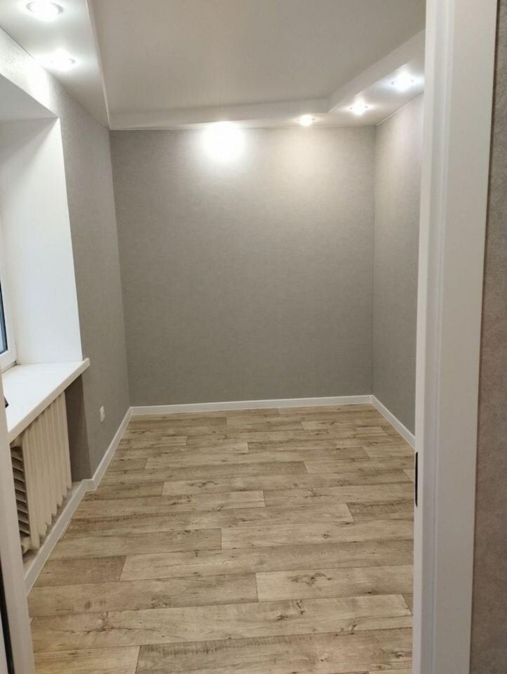 3-комн квартира 2-я Садовая ул, 3