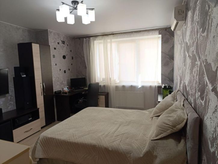 2-комн квартира Академика Антонова ул, 24