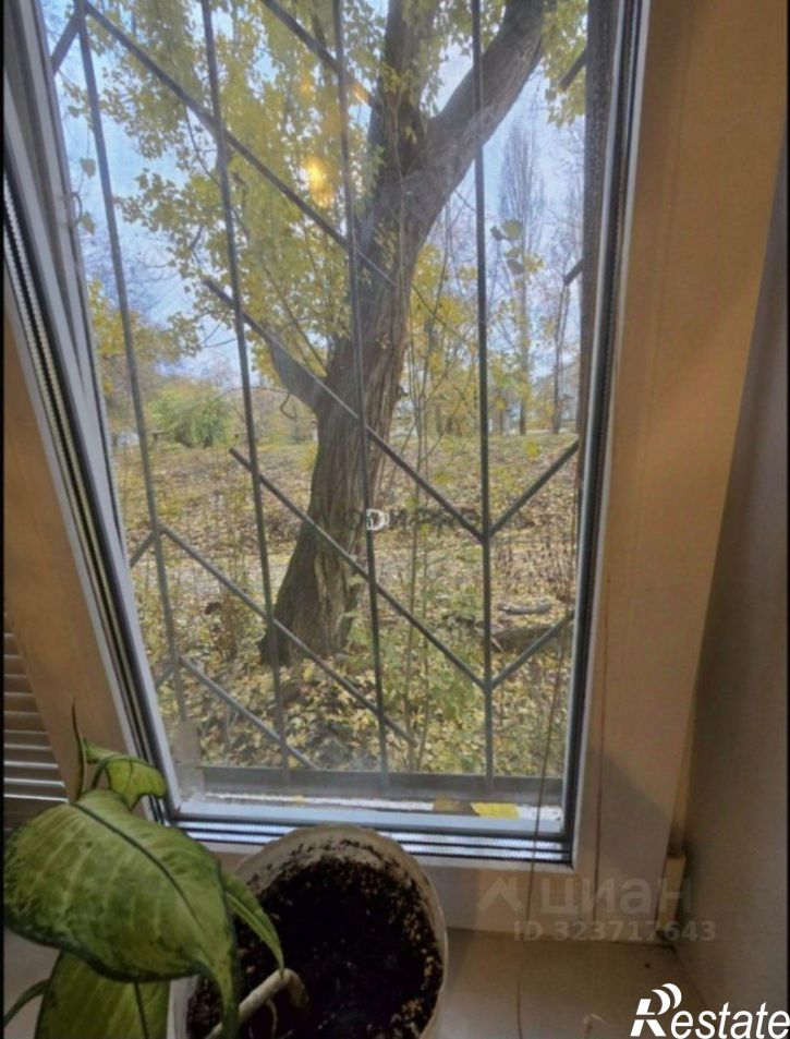 Комната проспект 50 лет Октября, 134А,  д. 134А