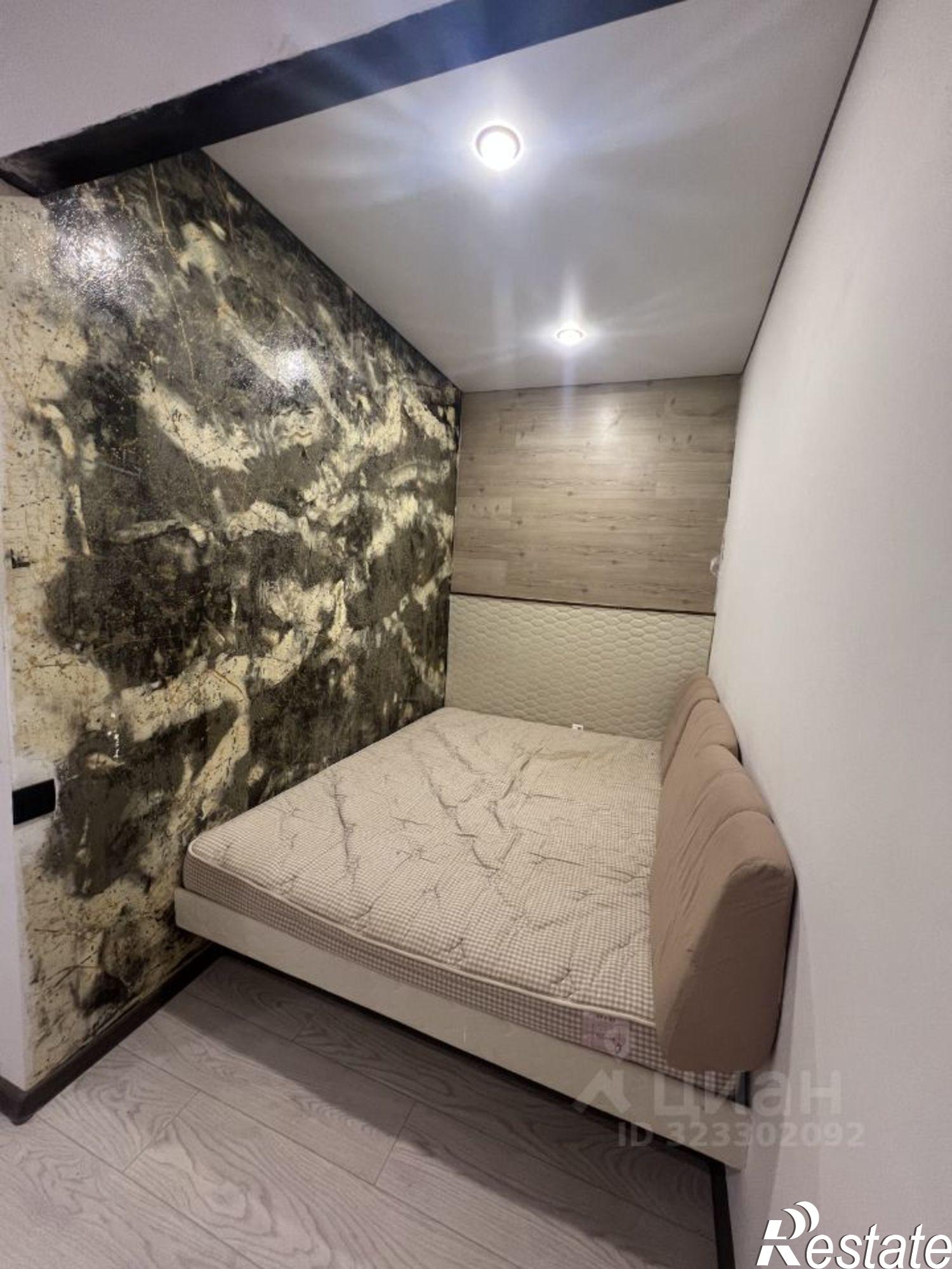 Купить квартиру за 2 750 000 рублей на Ново-Крекингский проезд, 8