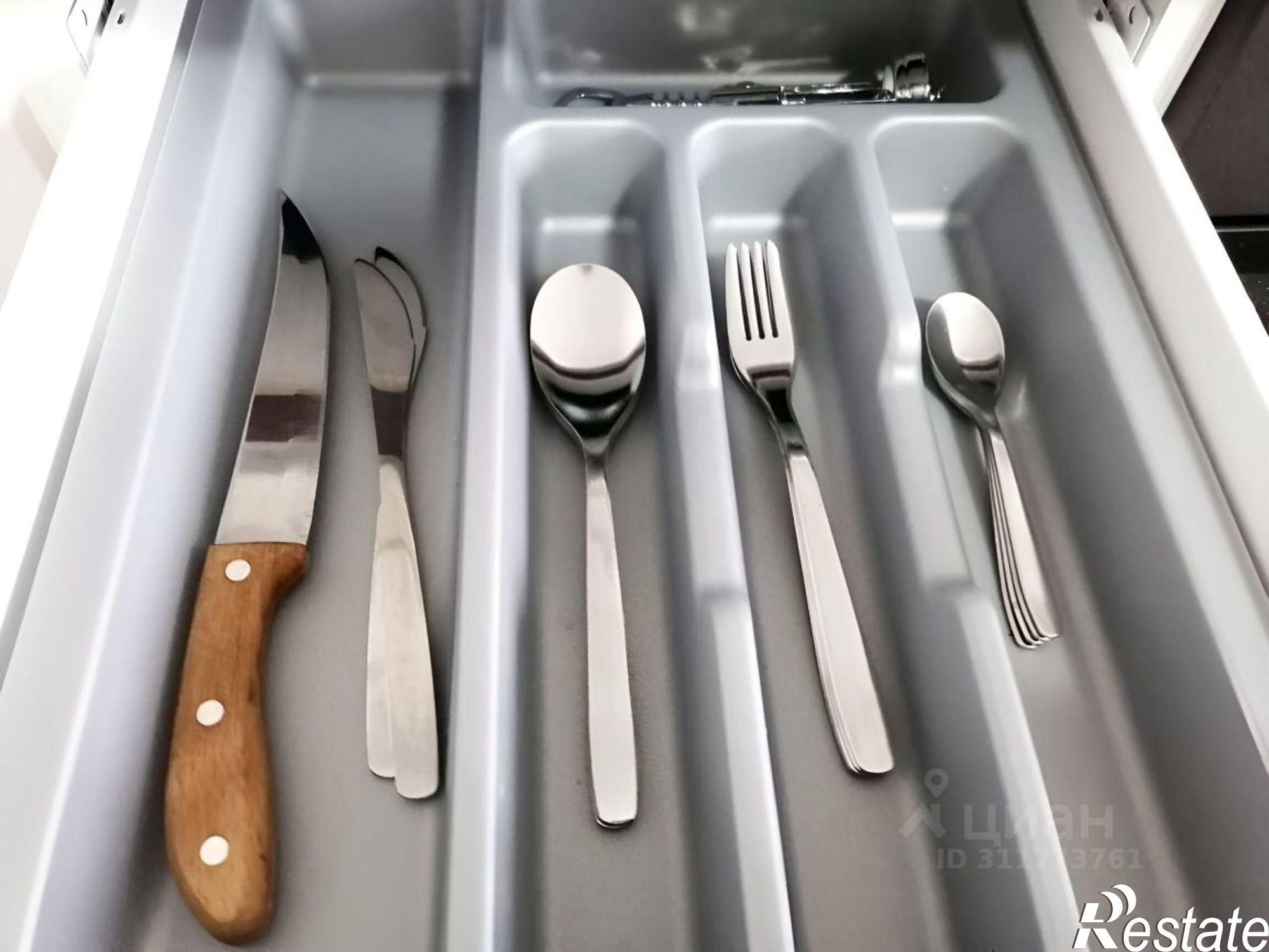 Сдать квартиру за 30 000 рублей на улица Братьев Никитиных, 2