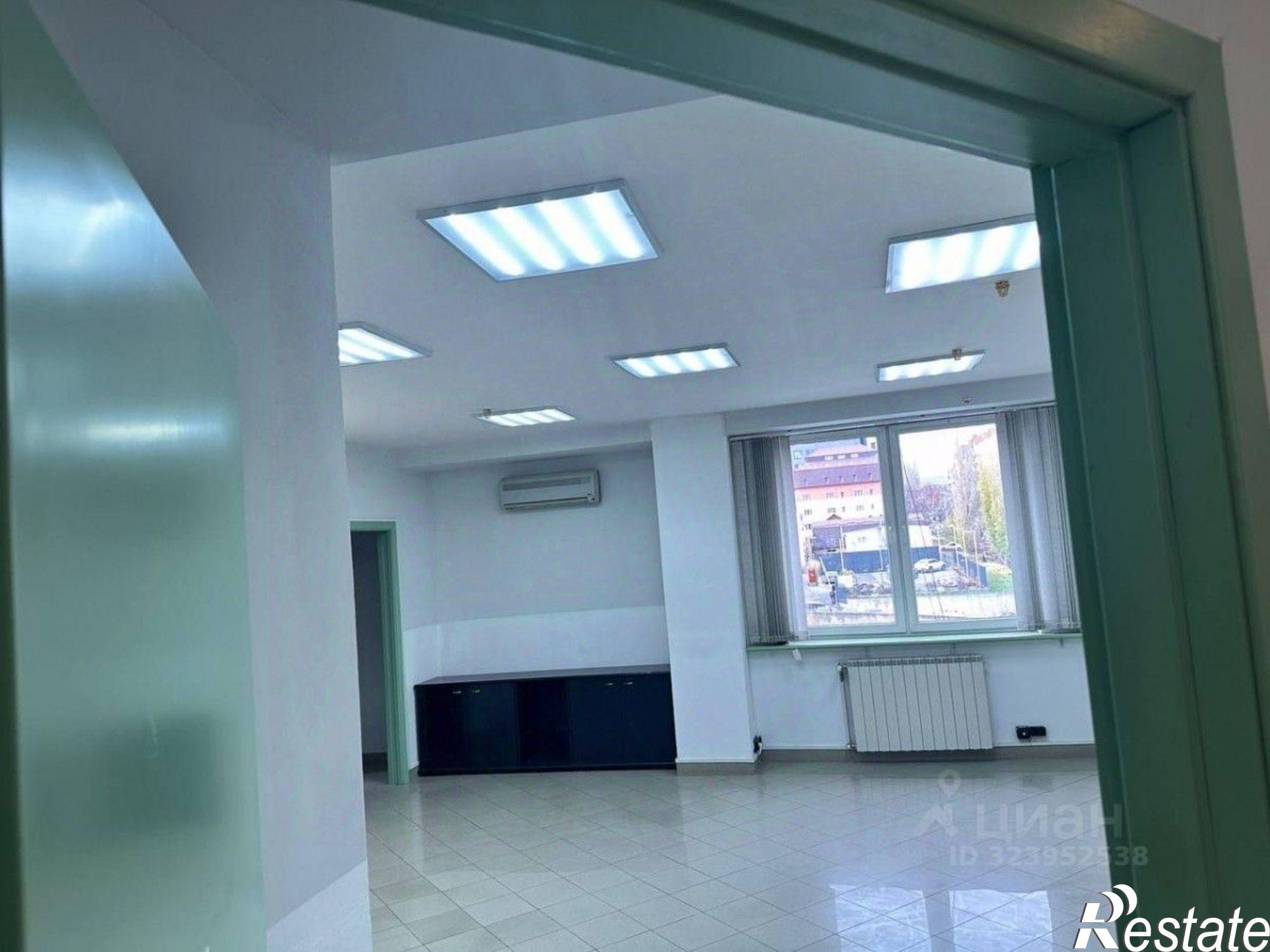 Сдать офис, помещение под офис за 89 954 рублей на ул Набережная, 22