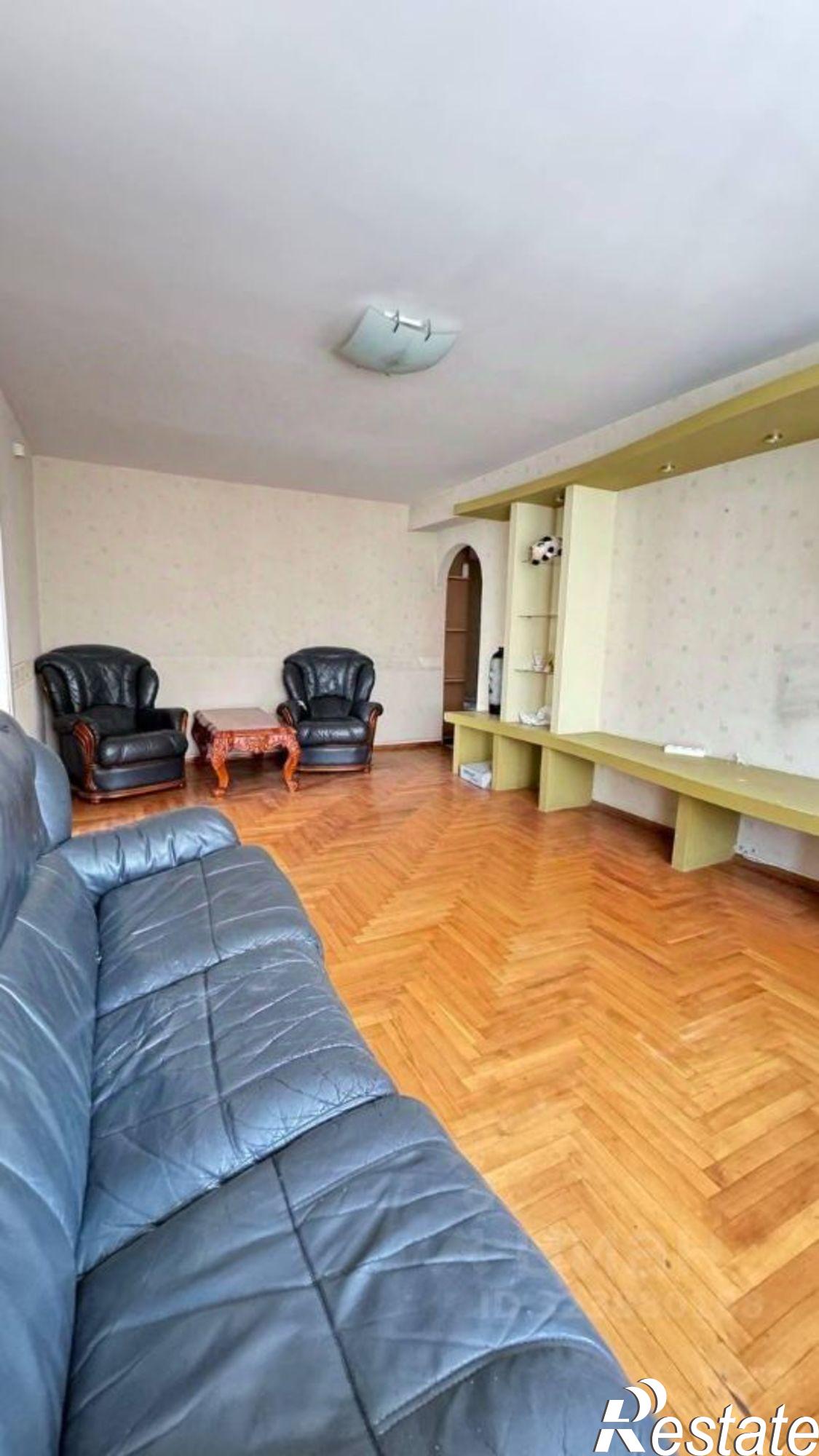 Купить квартиру за 9 900 000 рублей на Первомайская улица, 33/35