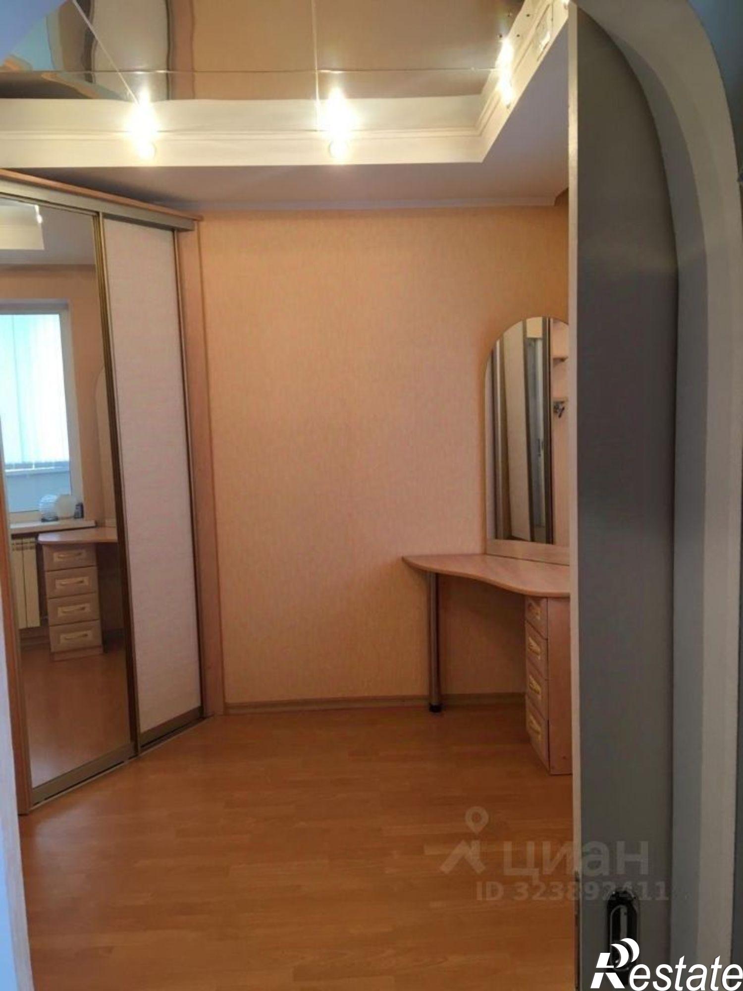 Купить квартиру за 4 140 000 рублей на ул им Лебедева-Кумача В.И., 84