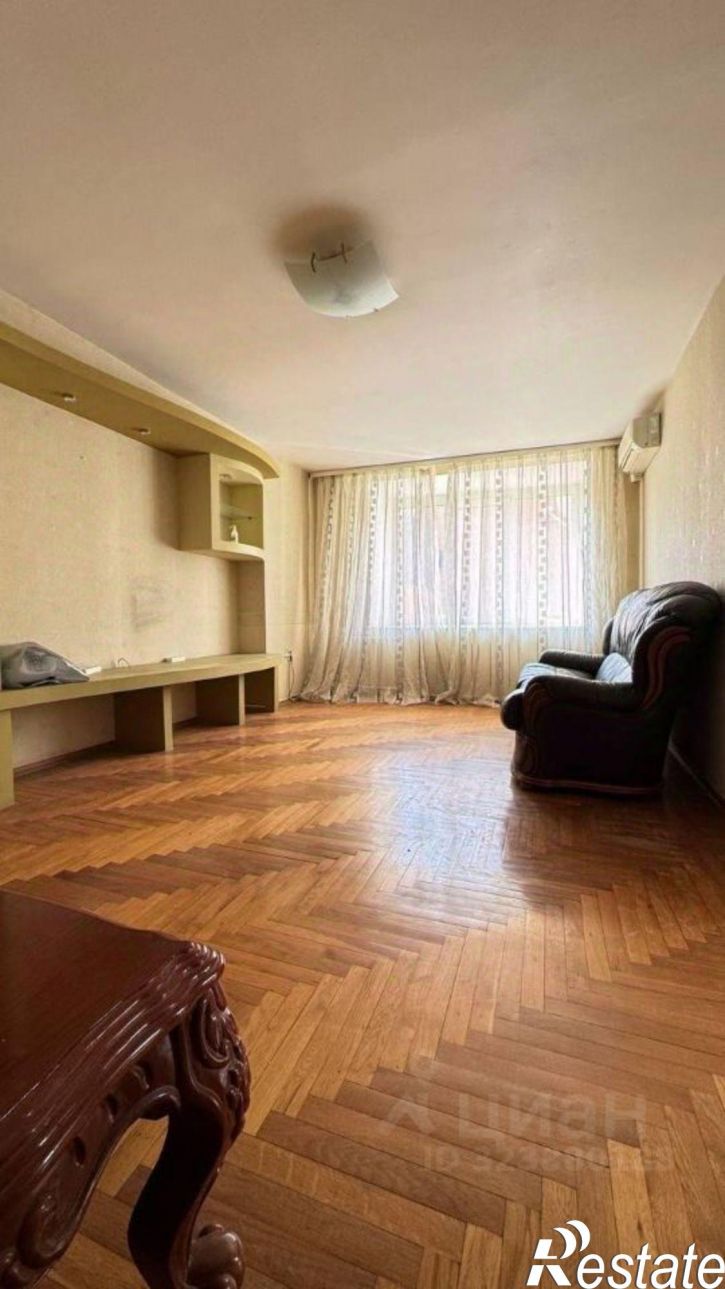 3-комн квартира Первомайская улица, 33/35,  д. 33/35