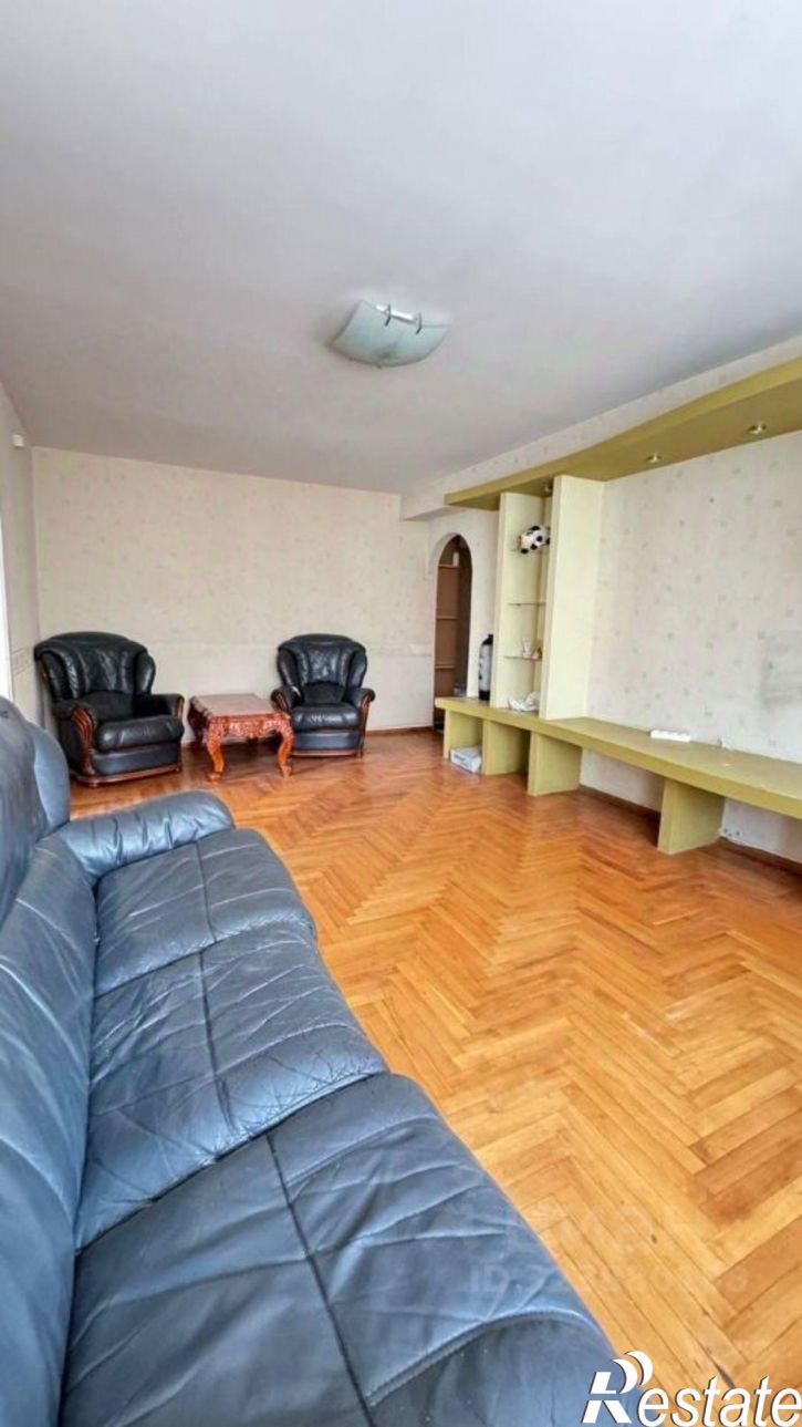 3-комн квартира Первомайская улица, 33/35,  д. 33/35