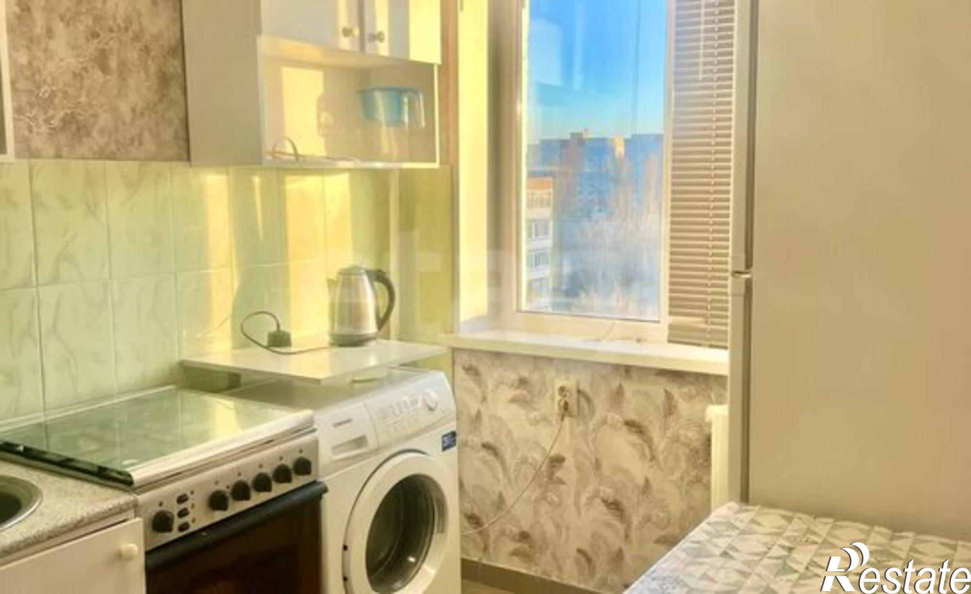 Купить квартиру за 2 000 000 рублей на улица Лебедева-Кумача, 72А