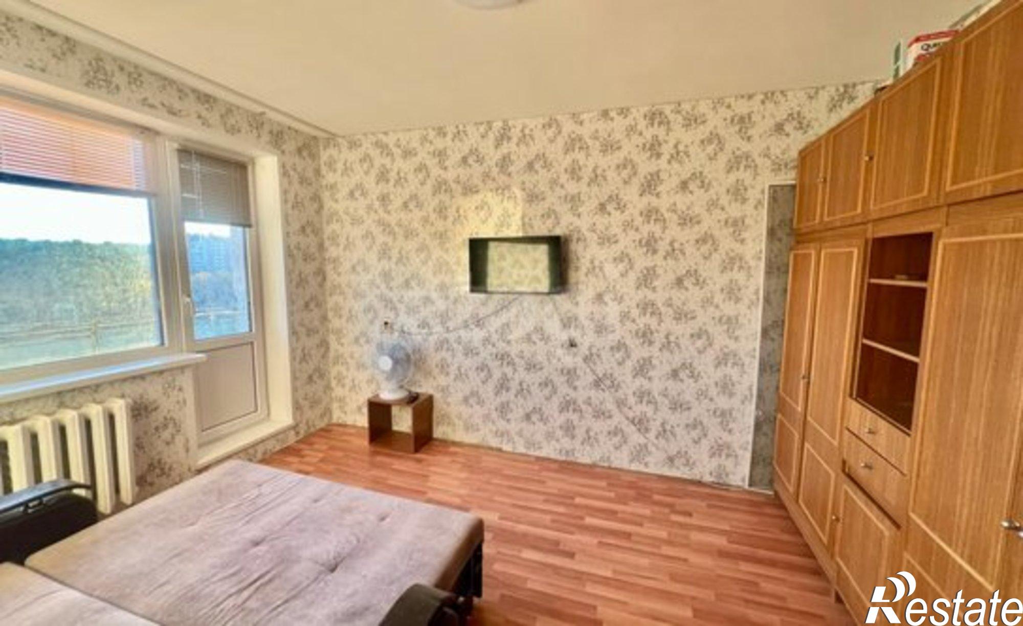 Купить квартиру за 2 000 000 рублей на улица Лебедева-Кумача, 72А