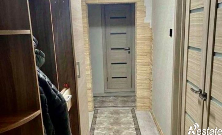 3-комн квартира улица Батавина, 2,  д. 2