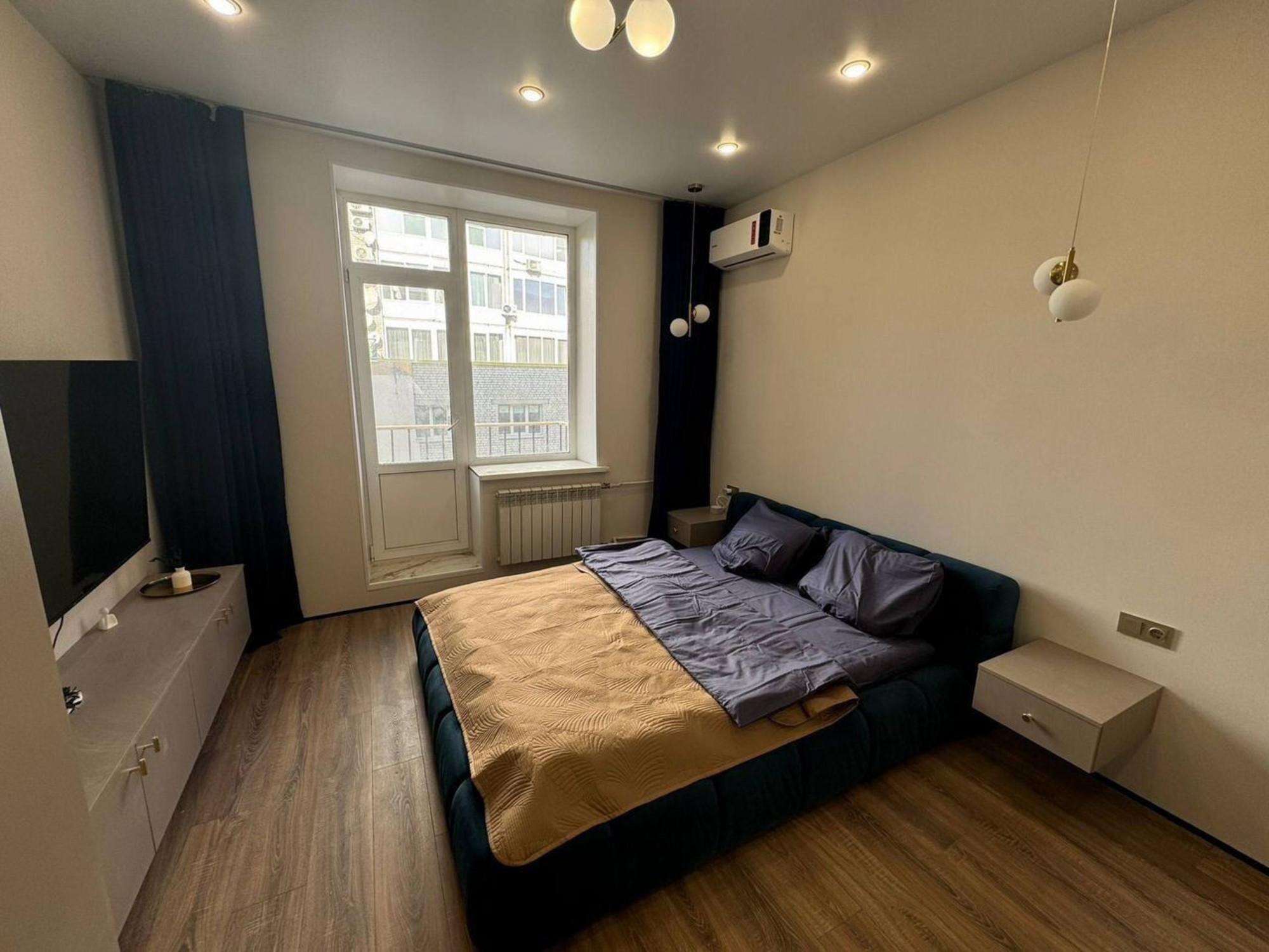 Купить квартиру за 12 900 000 рублей на Космонавтов наб., 2