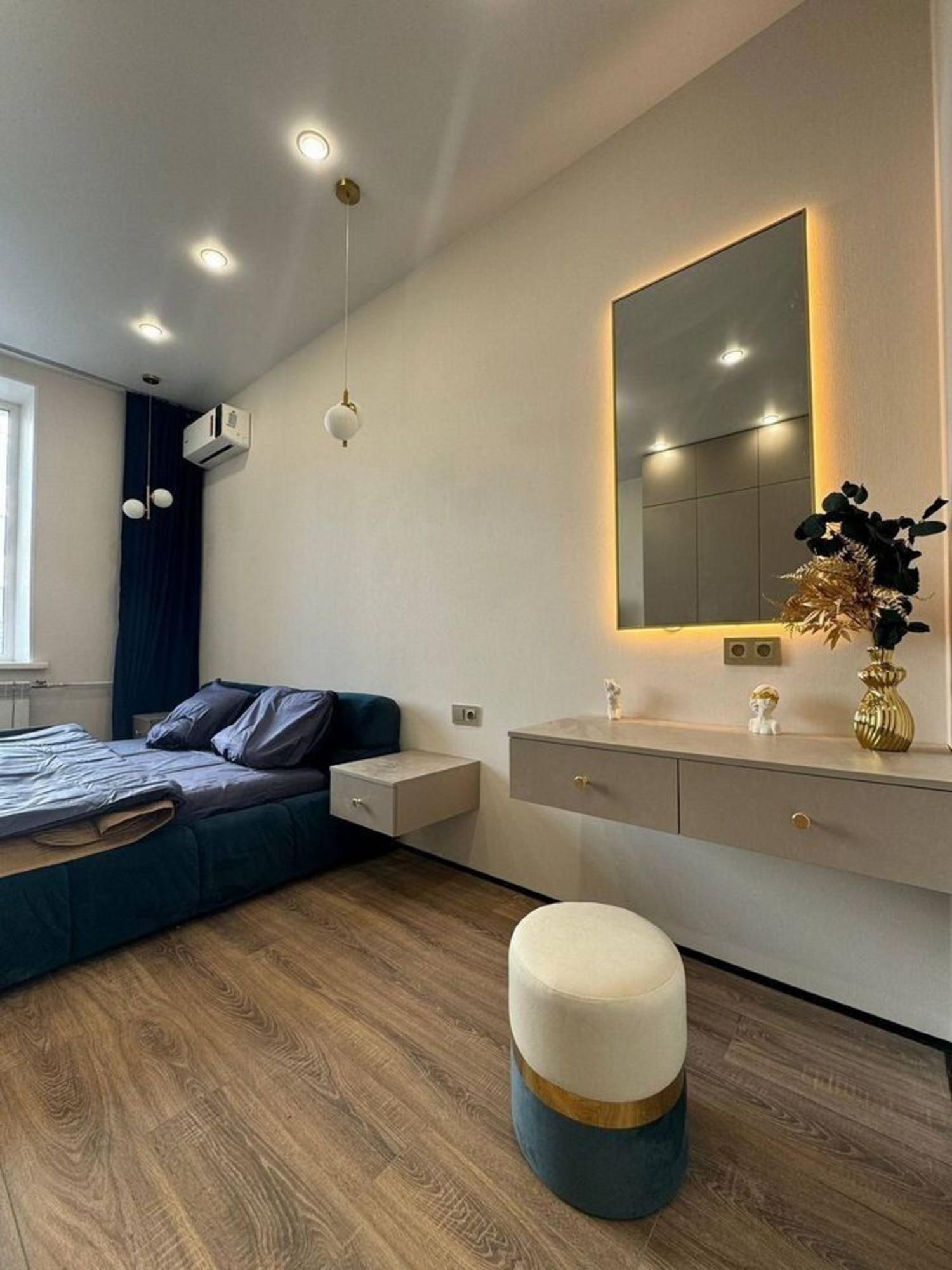 Купить квартиру за 12 900 000 рублей на Космонавтов наб., 2