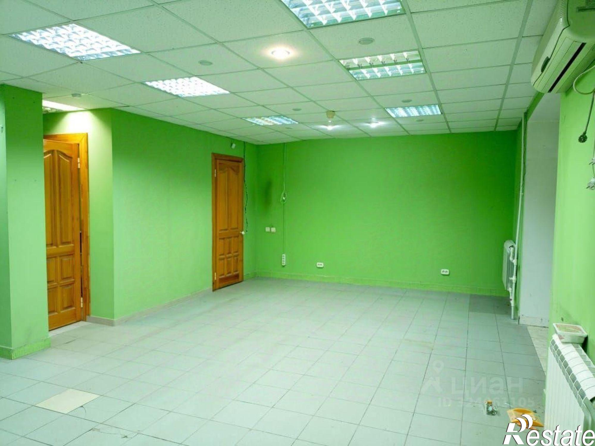 Купить торговое помещение за 11 930 700 рублей на Московское шоссе, 1