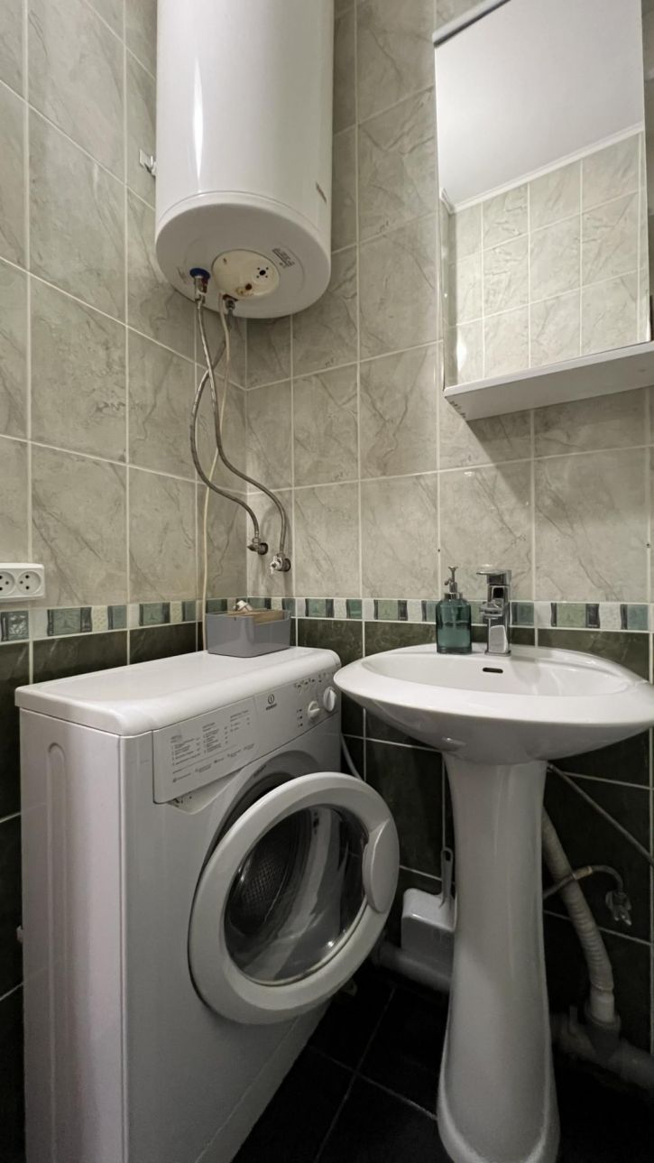 3-комн квартира Танкистов ул., 103