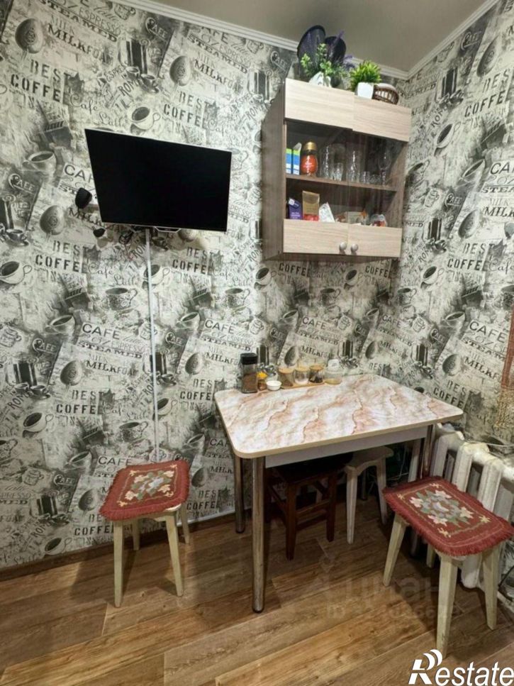 3-комн квартира улица Емлютина, 44Б,  д. 44Б