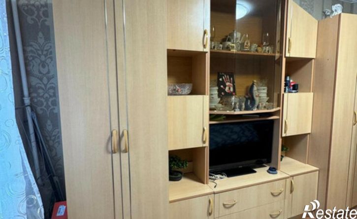 3-комн квартира улица Емлютина, 44Б,  д. 44Б