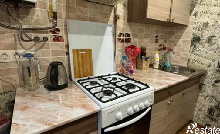 3-комн квартира улица Емлютина, 44Б,  д. 44Б