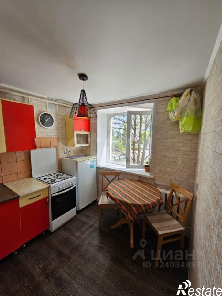 2-комн квартира проспект 50 лет Октября, 118,  д. 118