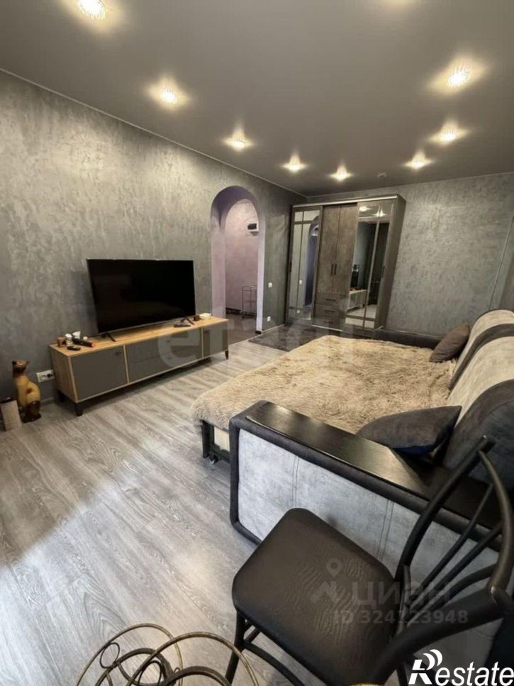 3-комн квартира пр-кт Строителей, 70А,  д. 70А