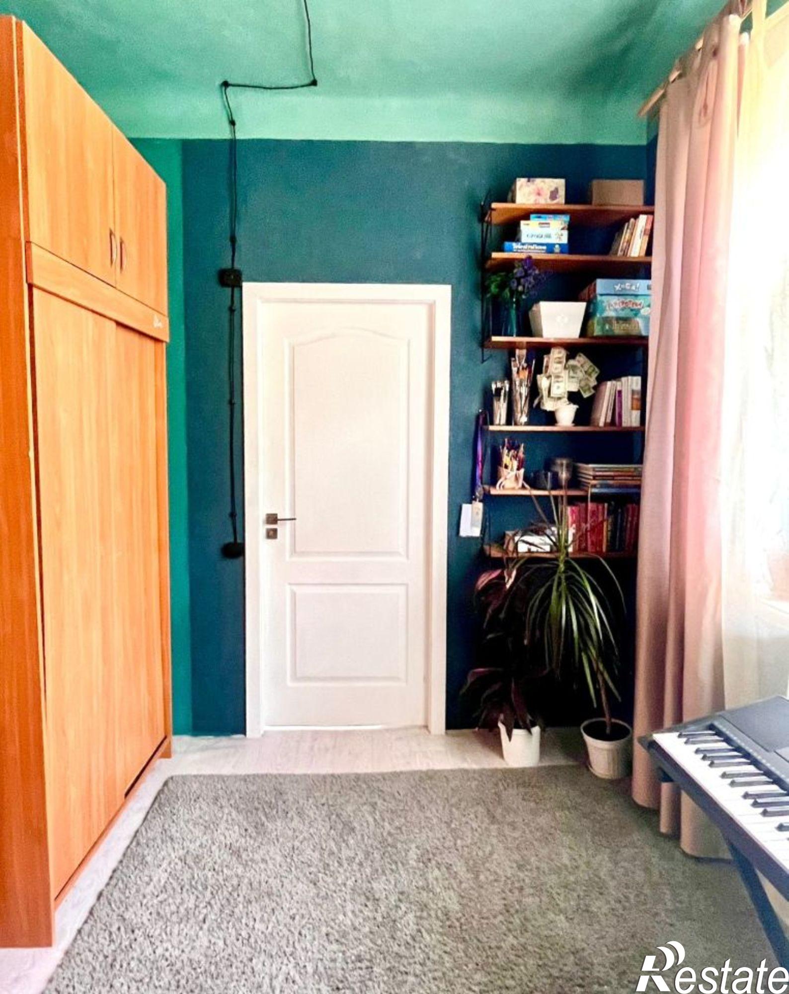 Купить комнату за 1 839 000 рублей на ул Дома 8 Марта, 4