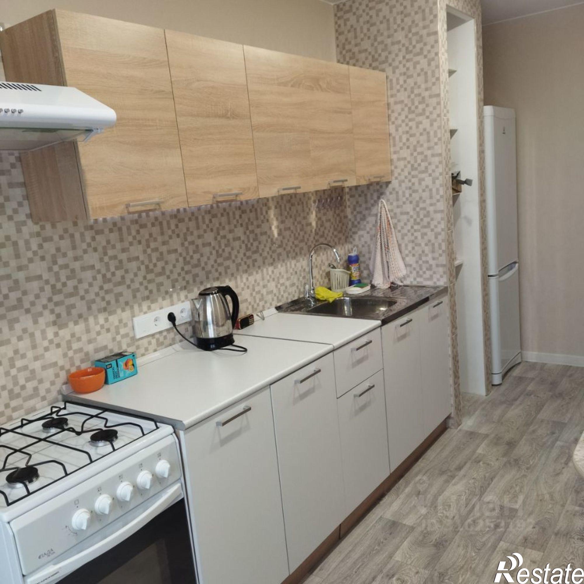 Сдать квартиру за 25 000 рублей на ул им Суворова А.В., 14