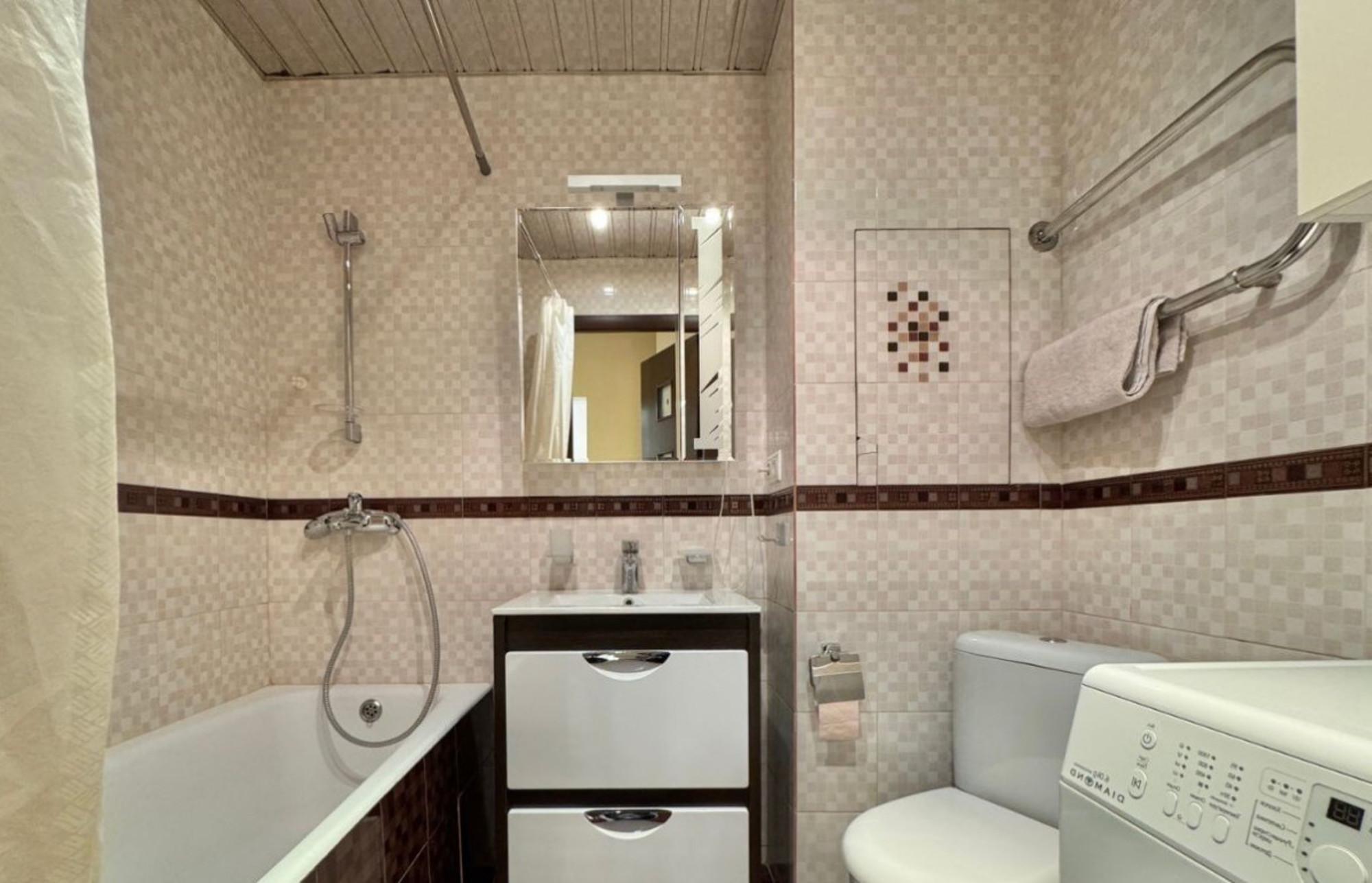 Сдать квартиру за 17 000 рублей на Рабочая улица, 49