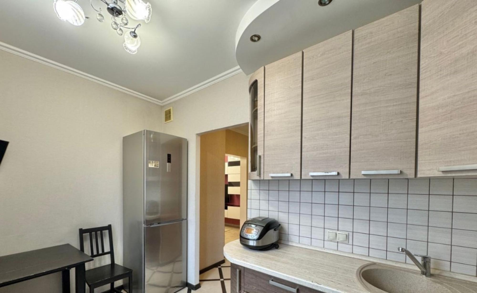 Сдать квартиру за 17 000 рублей на Рабочая улица, 49