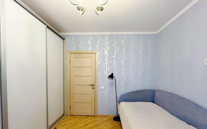 2-комн квартира Улица им. Кутякова И.С., 27