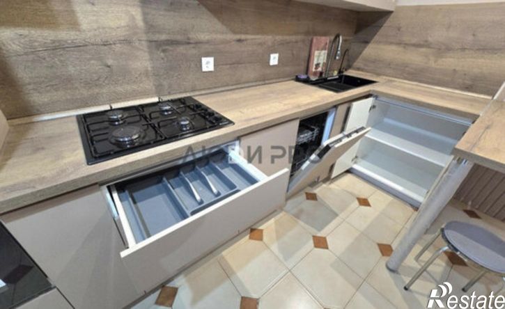 3-комн квартира ул им Зарубина В.С., 84/90,  д. 84/90