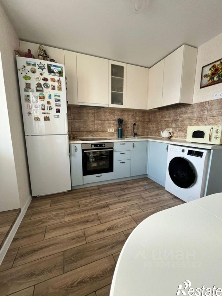 1-комн квартира Миллеровская улица, 15,  д. 15