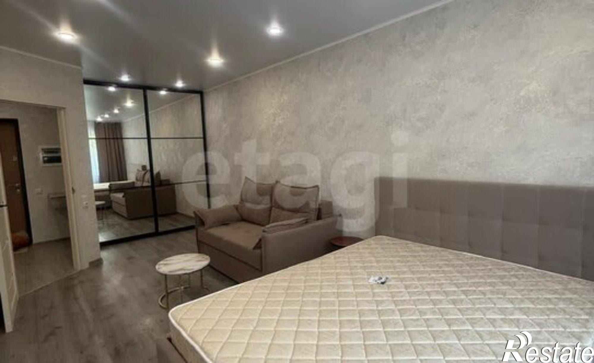 Купить квартиру за 5 800 000 рублей на Шелковичная улица, 4