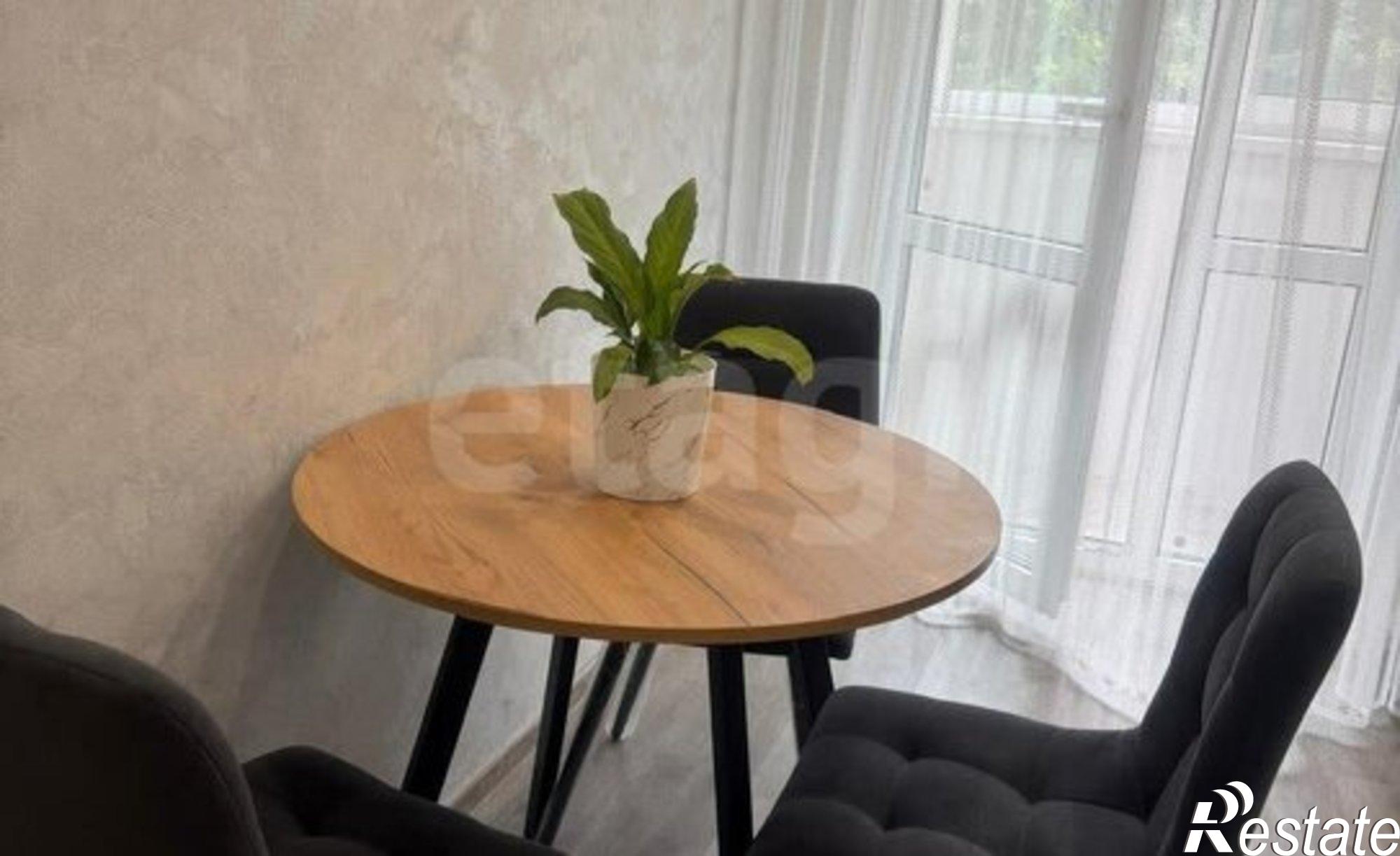 Купить квартиру за 5 800 000 рублей на Шелковичная улица, 4